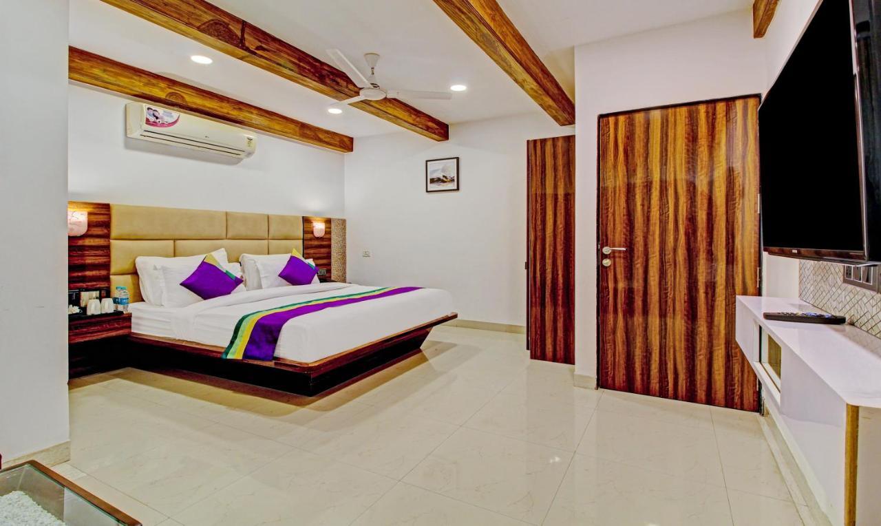 Treebo Tryst Nivanta By Royara Panchgani พันช์กานี ภายนอก รูปภาพ